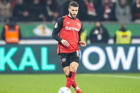 بعد خضوعه لعملية جراحية.. انتهاء موسم هيرموسو مع باير ليفركوزن